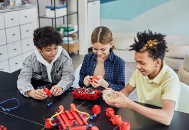 pexels-vanessa-loring-7868892